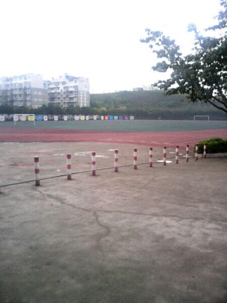 資中二中、水南實驗小學校園路段通車了