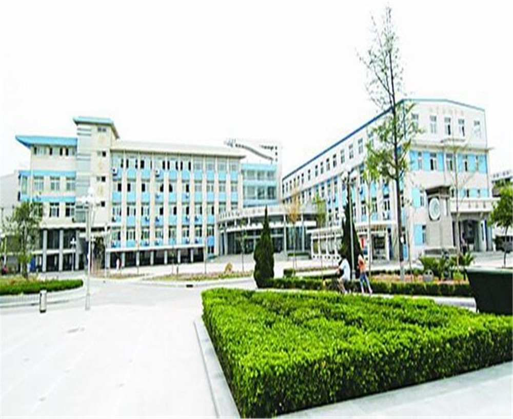 開封中學(xué)2020年學(xué)校學(xué)費(fèi)多少錢一年？