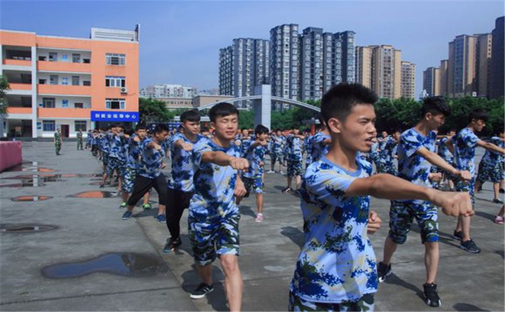 內(nèi)江十中學(xué)校詳細(xì)地址在什么地方？