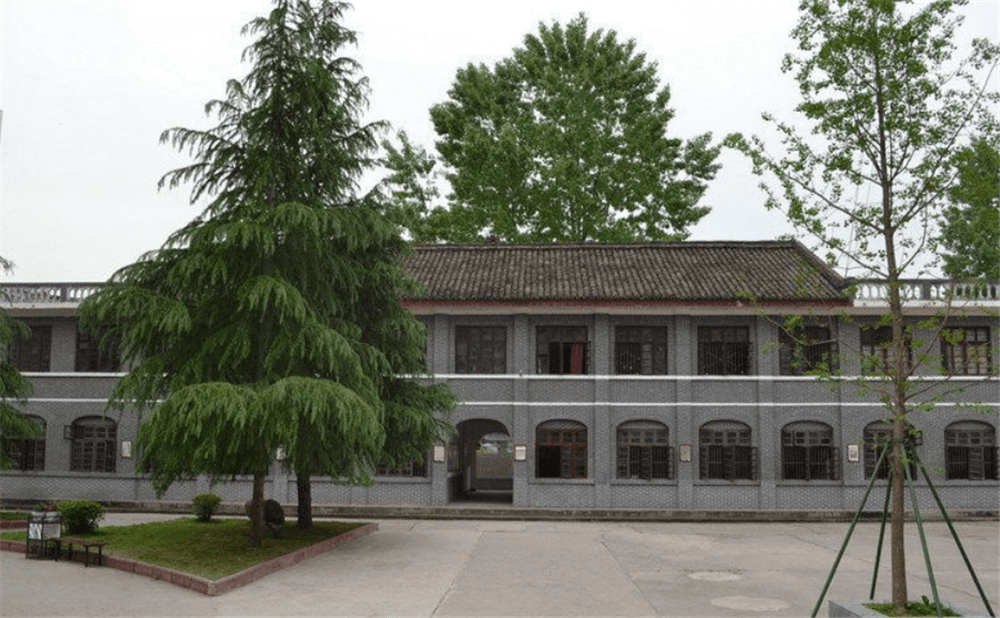閬中市柏埡中學(xué)學(xué)校環(huán)境怎么樣？