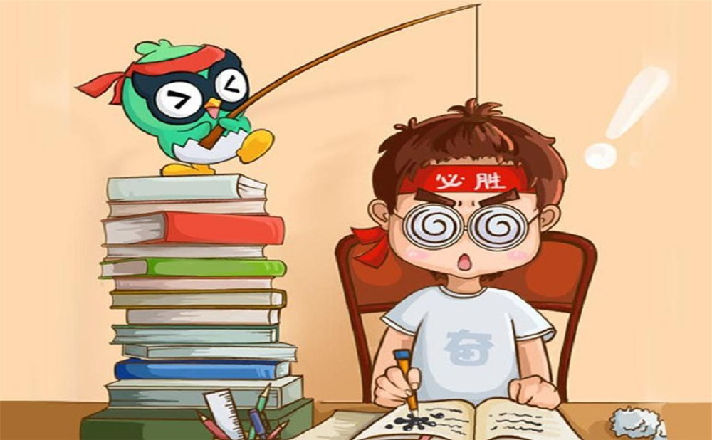 成都經(jīng)濟(jì)技術(shù)開(kāi)發(fā)區(qū)實(shí)驗(yàn)中學(xué)每年的學(xué)費(fèi)是多少？