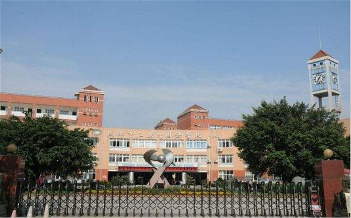 金堂實驗中學高中部的錄取分數(shù)是多少？