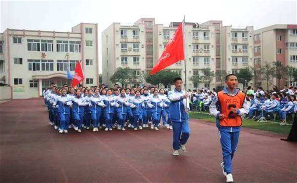 大邑縣實(shí)驗(yàn)中學(xué)育才的升學(xué)率是多少？