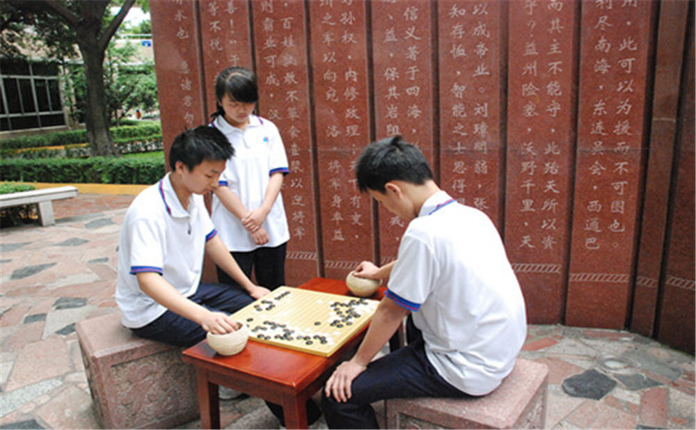 武侯高級(jí)中學(xué)的高考升學(xué)率是多少？