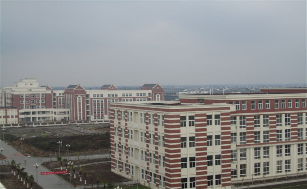 師大三中的去年錄取分?jǐn)?shù)線是多少分？