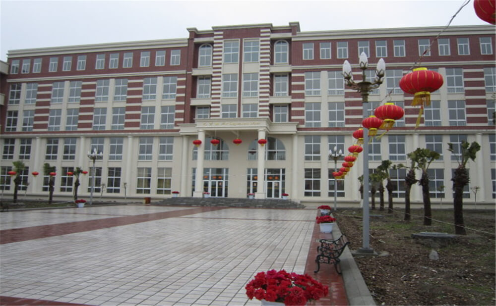 師大三中的高考升學(xué)率是多少？