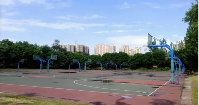 成都實驗外國語學校（西區(qū)）的住宿環(huán)境怎么樣？