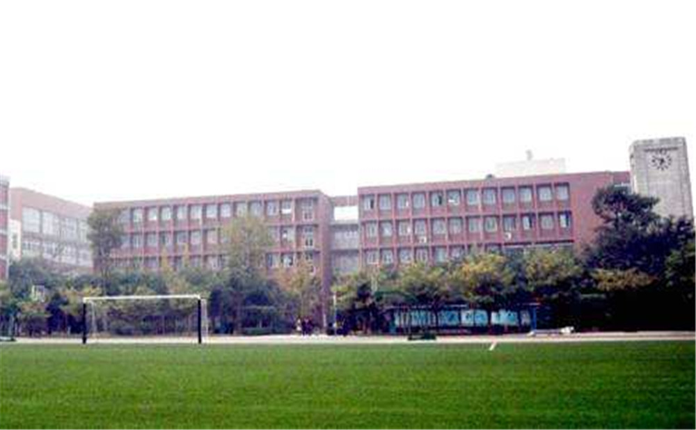 電子科技大學實驗中學近三年的錄取分數(shù)是多少？