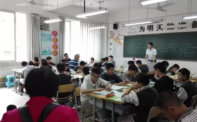 北大附中成都新津?yàn)槊鲗W(xué)校的住宿環(huán)境怎么樣？