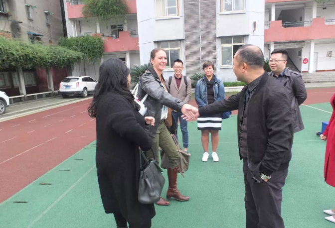 2020年通錦中學(xué)計(jì)劃招多少人？"image.png"