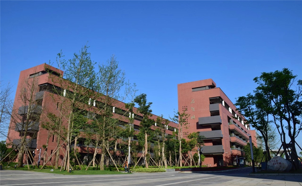 電子科技大學(xué)實驗中學(xué)本科升學(xué)率是多少？