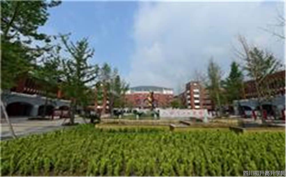 新都一中的住宿怎么樣？