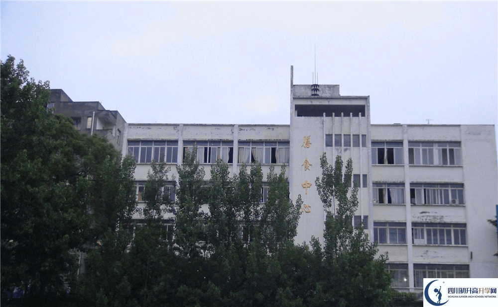 2020年竹篙中學(xué)的升學(xué)率有多少？