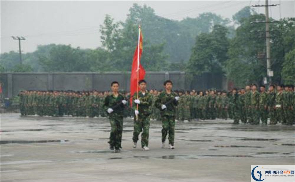 郫縣二中是怎么樣的學(xué)校？