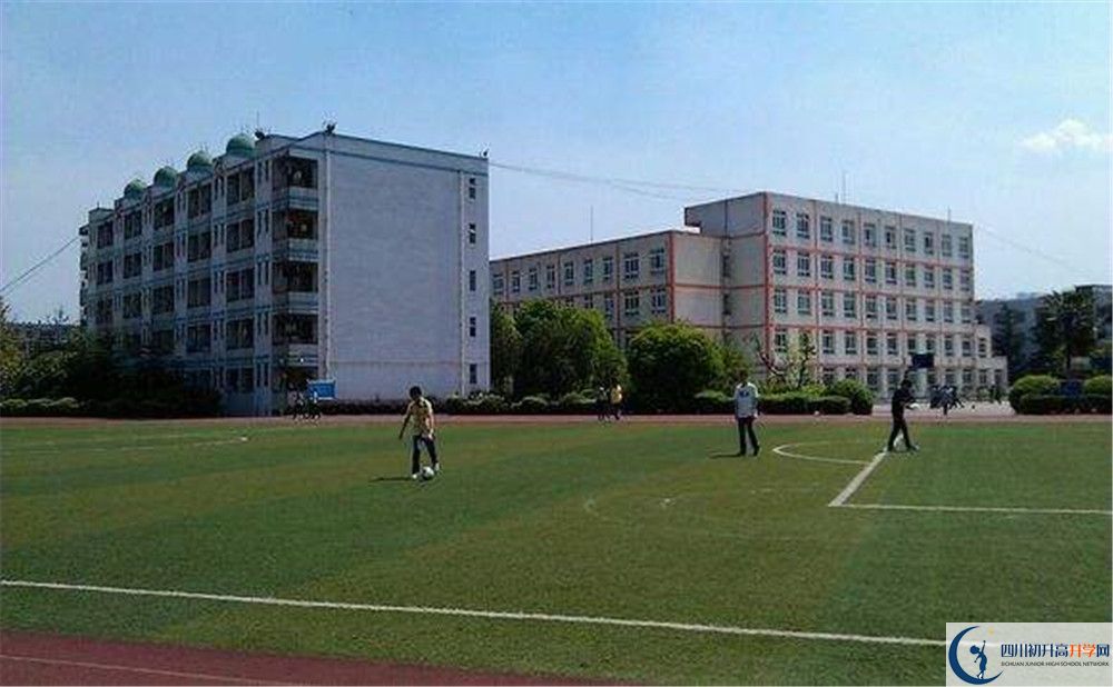 壽安中學(xué)的學(xué)費(fèi)大概是多少？