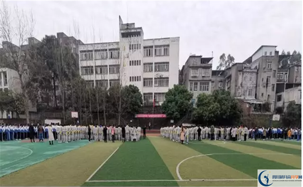 竹篙中學(xué)的高中住宿好不好？