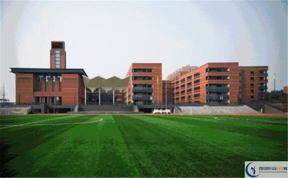 成都實(shí)外新都五龍山學(xué)校的高中住宿好不好？