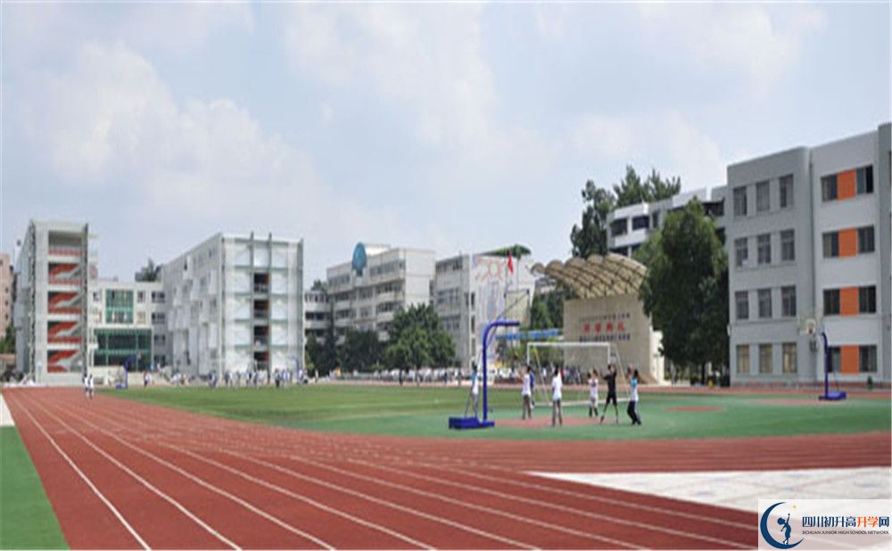 成都鐵路中學(xué)2020年清華北大上人數(shù)是多少？