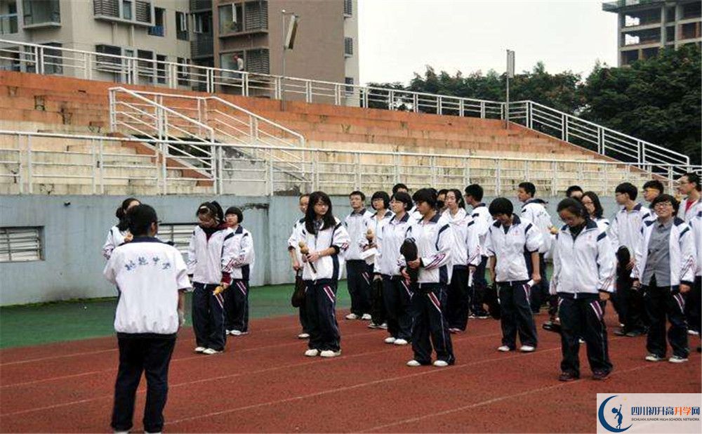 成都樹德中學(xué)光華校區(qū)住宿費(fèi)用是多少錢？