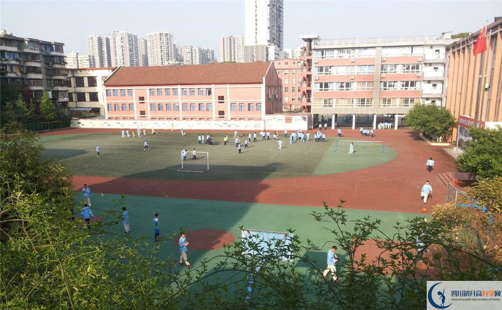 通錦中學(xué)的地址怎么走？