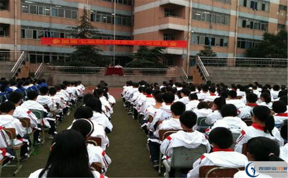 成都實(shí)驗(yàn)中學(xué)招生考試科目是什么？