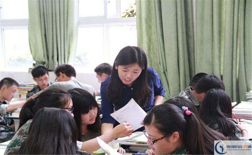 八一聚源高級中學(xué)的高中住宿怎么樣？
