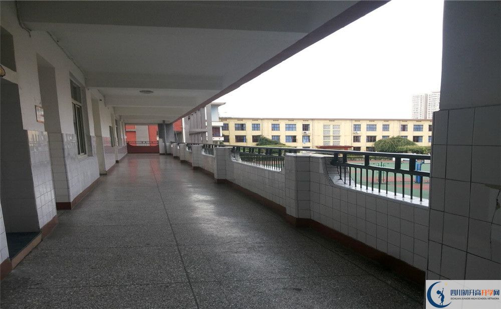 通錦中學(xué)平行班與實(shí)驗(yàn)班差多少？