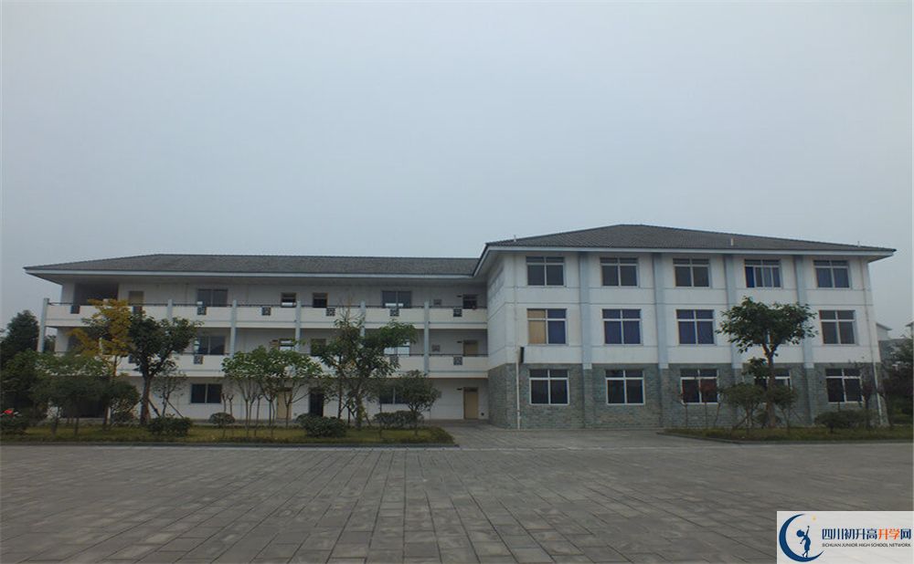 淮口中學(xué)在全國高中排名是多少？