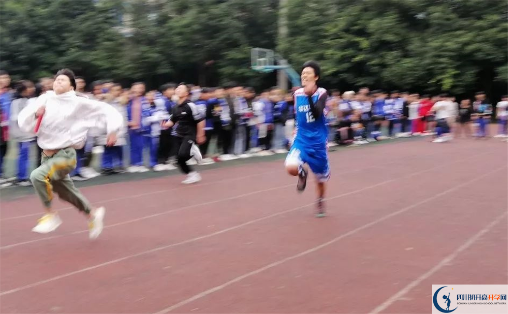 仁壽華達高中實驗班學(xué)費貴嗎？