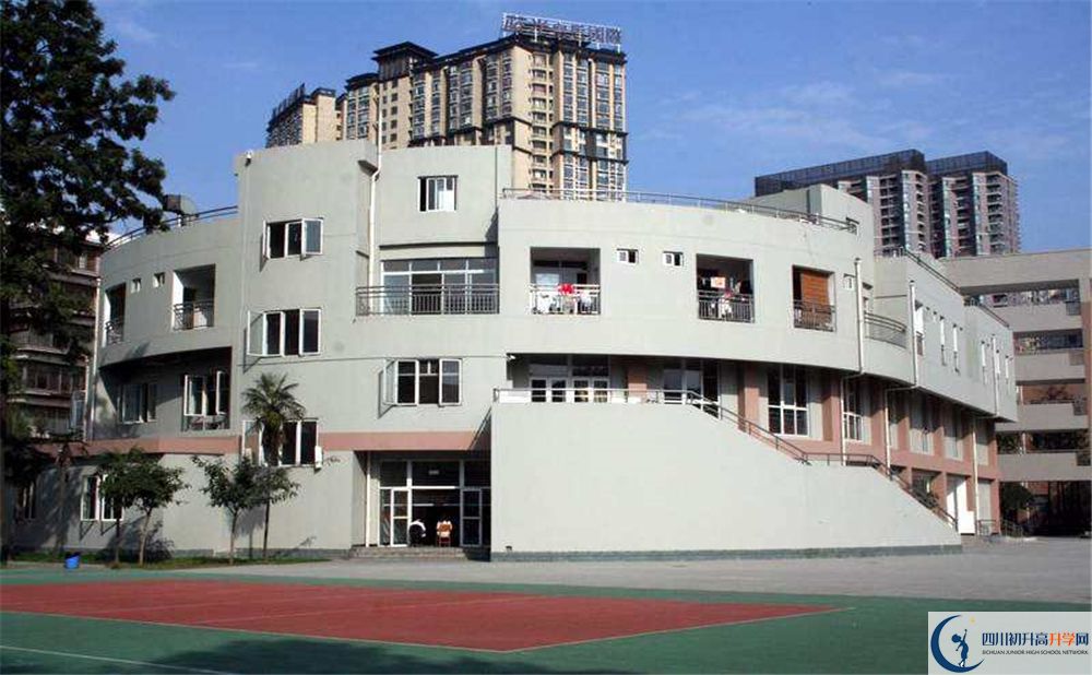 成都市鹽道街中學(xué)高中分班考試難嗎？