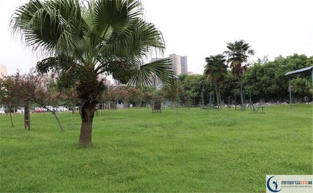 成都南開為明學(xué)校實驗班學(xué)費貴嗎？