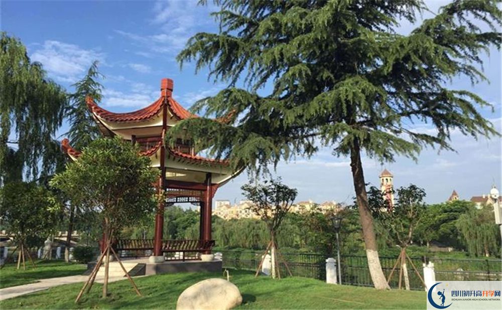 三原外國語學(xué)校平行班中考重點(diǎn)率是多少？