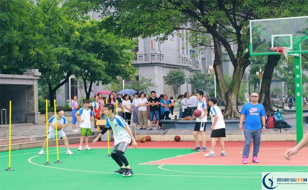 2020年成都石室外國語學(xué)校軍訓(xùn)時間安排在哪看？