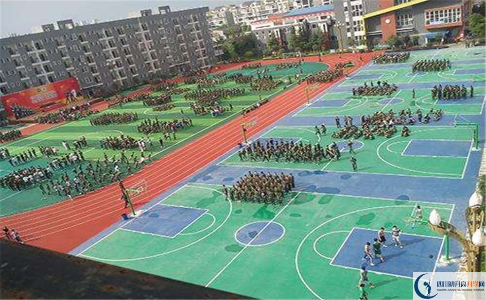成都鐵路中學2020年高考人數是多少？