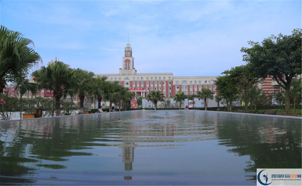 四川師范大學(xué)附屬中學(xué)高三診斷考試時(shí)間怎么安排？