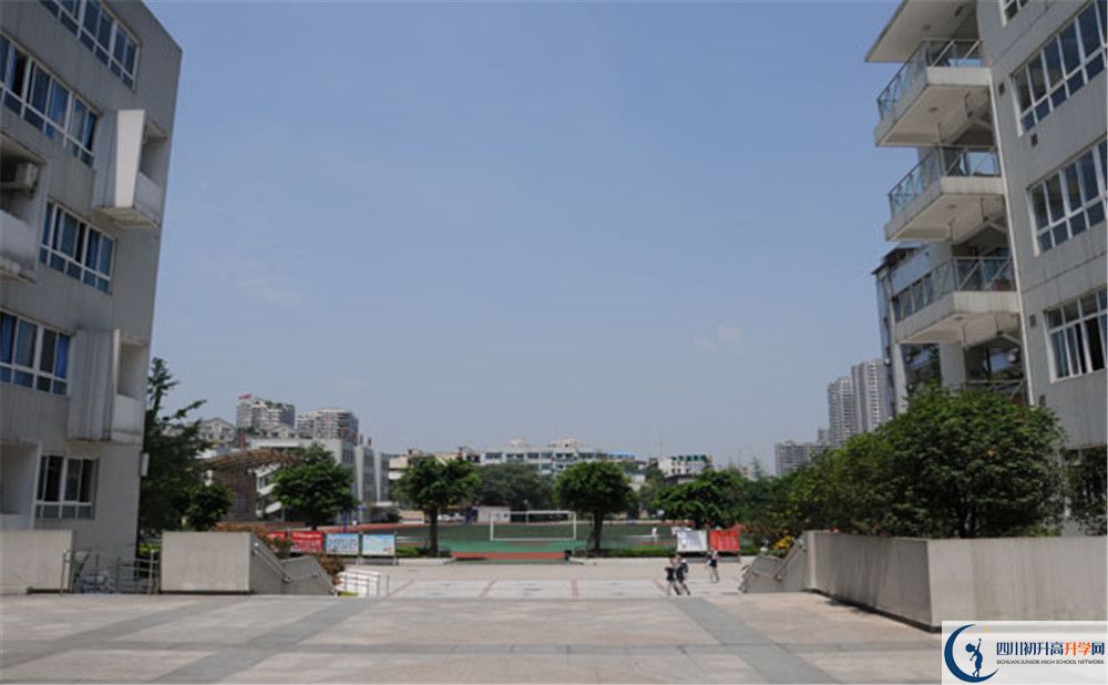 成都鐵路中學(xué)2020年報名考試時間是否有調(diào)整？