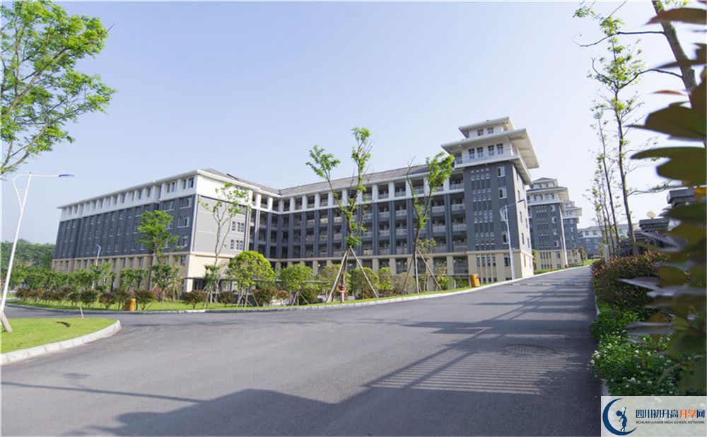 2020恩陽中學(xué)錄取線是否有調(diào)整？