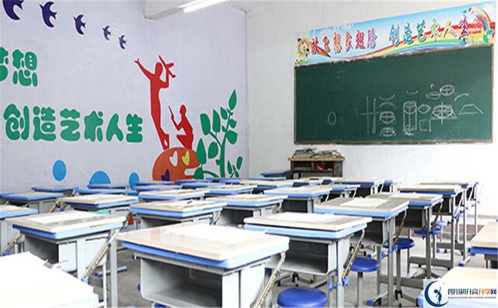 2020年長(zhǎng)寧縣培風(fēng)中學(xué)初升高考試時(shí)間是否有調(diào)整？