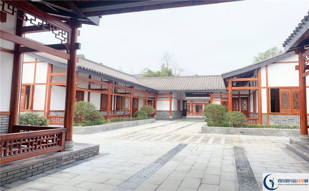 成都綿實外2020年錄取分?jǐn)?shù)線是多少分？